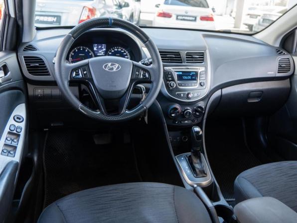 Hyundai Solaris I Рестайлинг с пробегом 2015 года, цена 999 000 рублей, 165854 км, седан, Автокод Объявления