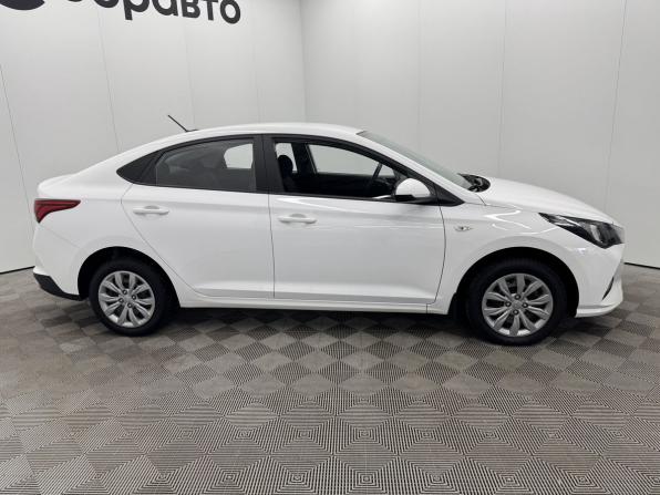 Hyundai Solaris II Рестайлинг с пробегом 2022 года, цена 1 540 000 рублей, 106149 км, седан, Автокод Объявления