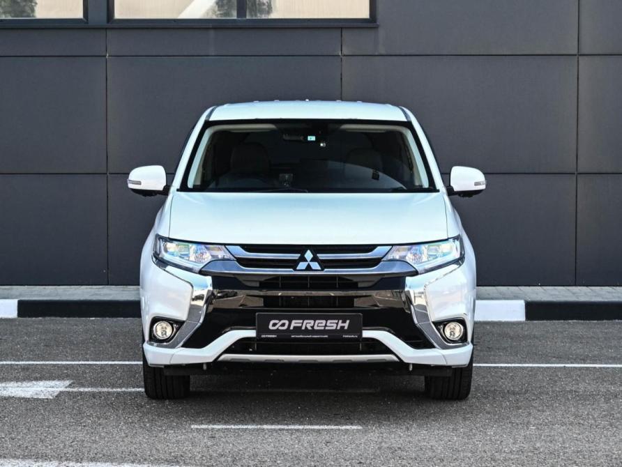 Mitsubishi Outlander III Рестайлинг 2 Новороссийск  - изображение 3