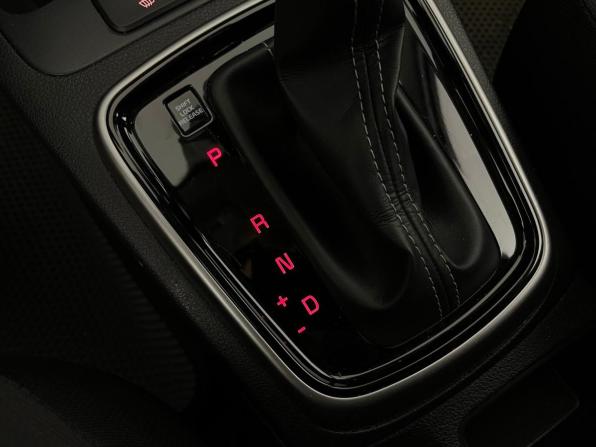 Kia Rio IV Рестайлинг с пробегом 2021 года, цена 1 522 000 рублей, 125202 км, хэтчбек, Автокод Объявления