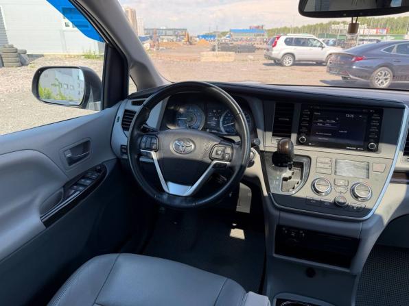 Toyota Sienna III Рестайлинг 2 с пробегом 2019 года, цена 3 500 000 рублей, 95000 км, минивэн, Автокод Объявления
