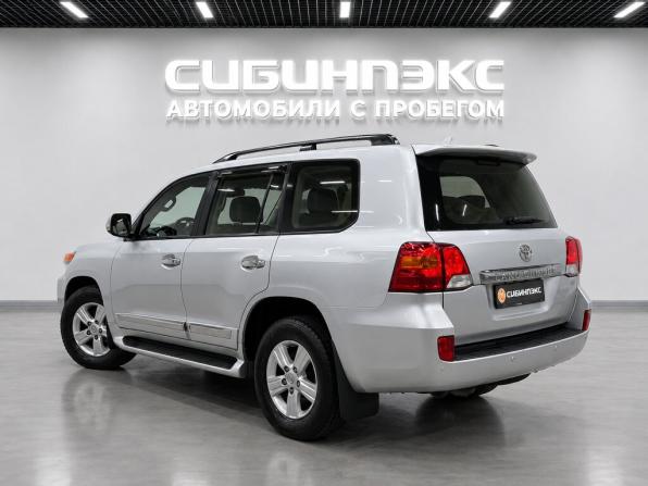 Toyota Land Cruiser 200 Series Рестайлинг 1 с пробегом 2013 года, цена 3 150 000 рублей, 325000 км, внедорожник, Автокод Объявления