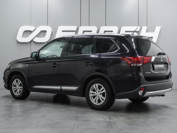 Mitsubishi Outlander III Рестайлинг 2 с пробегом 2016 года, цена 1 999 000 рублей, 187040 км, внедорожник, Автокод Объявления
