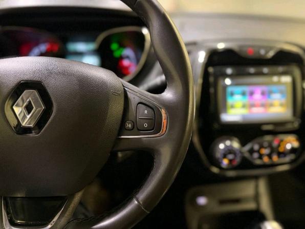 Renault Kaptur I с пробегом 2019 года, цена 1 540 000 рублей, 114046 км, внедорожник, Автокод Объявления