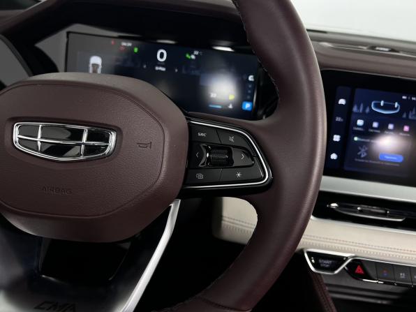 Geely Monjaro I с пробегом 2023 года, цена 3 450 000 рублей, 38683 км, внедорожник, Автокод Объявления