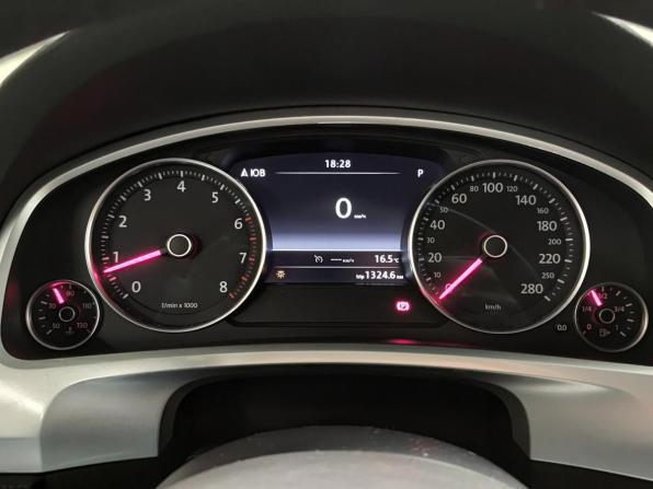 Volkswagen Touareg II с пробегом 2013 года, цена 1 955 000 рублей, 276651 км, внедорожник, Автокод Объявления