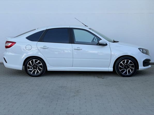Lada (ВАЗ) Granta I Рестайлинг с пробегом 2023 года, цена 978 000 рублей, 37978 км, лифтбек, Автокод Объявления