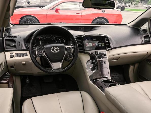 Toyota Venza I Рестайлинг с пробегом 2013 года, цена 1 999 000 рублей, 200795 км, внедорожник, Автокод Объявления