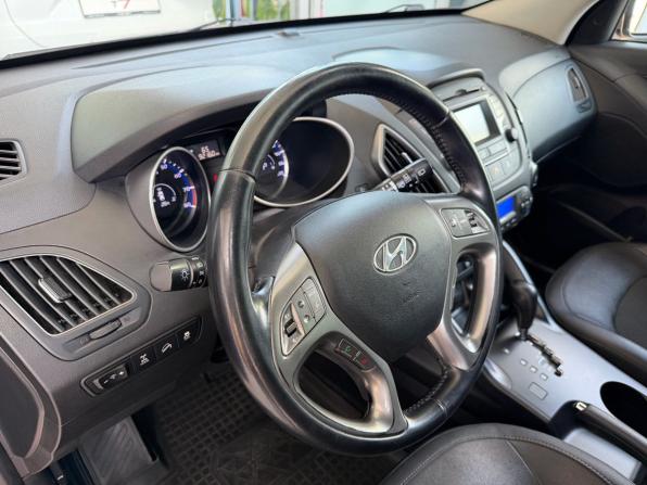 Hyundai ix35 I Рестайлинг с пробегом 2014 года, цена 1 610 000 рублей, 92159 км, внедорожник, Автокод Объявления