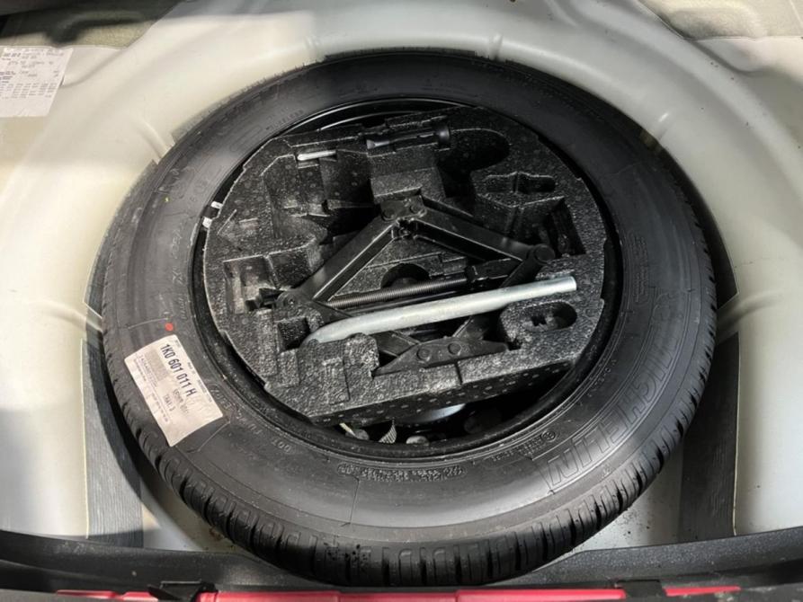 Volkswagen Jetta VI Курск  - изображение 17