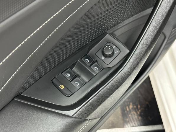 Skoda Octavia IV (A8) с пробегом 2022 года, цена 2 111 500 рублей, 57424 км, лифтбек, Автокод Объявления