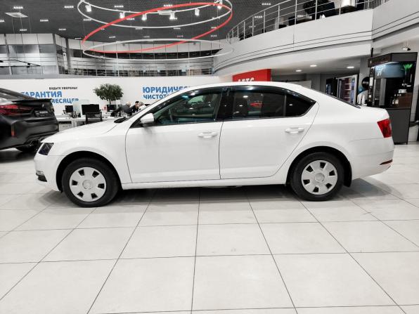Skoda Octavia III (A7) Рестайлинг с пробегом 2018 года, цена 1 450 000 рублей, 168001 км, лифтбек, Автокод Объявления