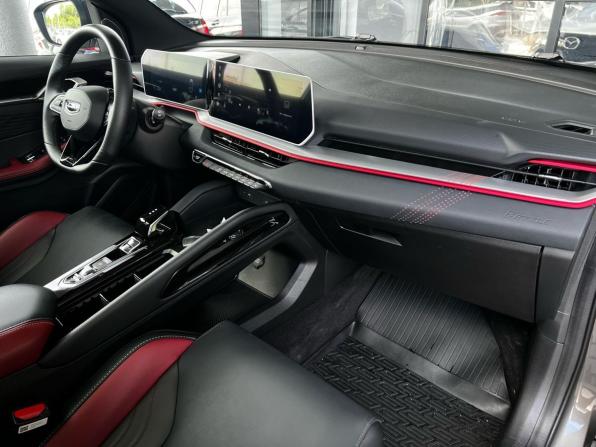 Geely Coolray I Рестайлинг с пробегом 2024 года, цена 2 279 999 рублей, 27675 км, внедорожник, Автокод Объявления