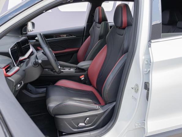 Geely Coolray I Рестайлинг с пробегом 2024 года, цена 2 294 000 рублей, 9480 км, внедорожник, Автокод Объявления