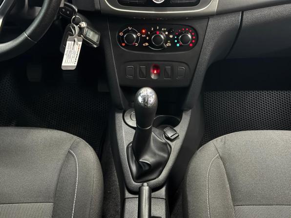 Renault Logan II Рестайлинг с пробегом 2020 года, цена 1 070 000 рублей, 81392 км, седан, Автокод Объявления