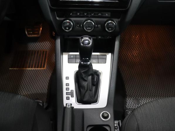 Skoda Octavia III (A7) с пробегом 2014 года, цена 1 380 000 рублей, 123728 км, лифтбек, Автокод Объявления