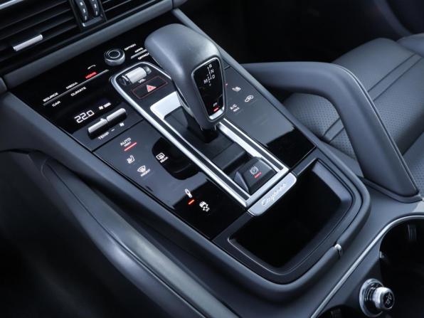 Porsche Cayenne III с пробегом 2019 года, цена 8 080 000 рублей, 53070 км, внедорожник, Автокод Объявления