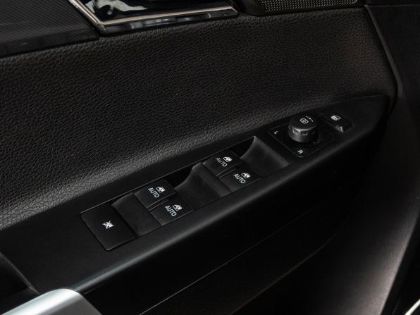 Opel Antara I Рестайлинг с пробегом 2012 года, цена 1 040 000 рублей, 278230 км, внедорожник, Автокод Объявления