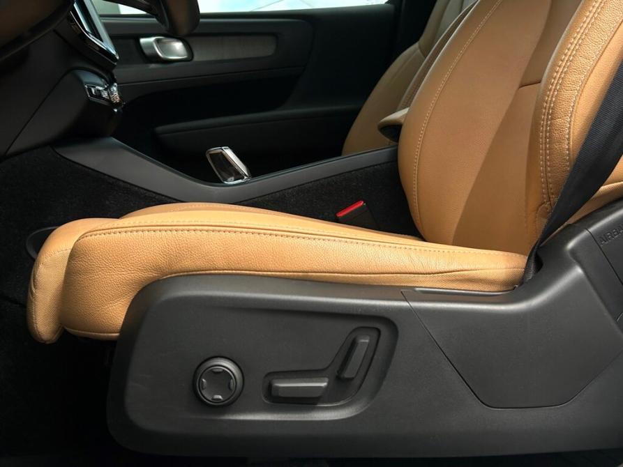 Volvo XC40 I Санкт-Петербург  - изображение 6