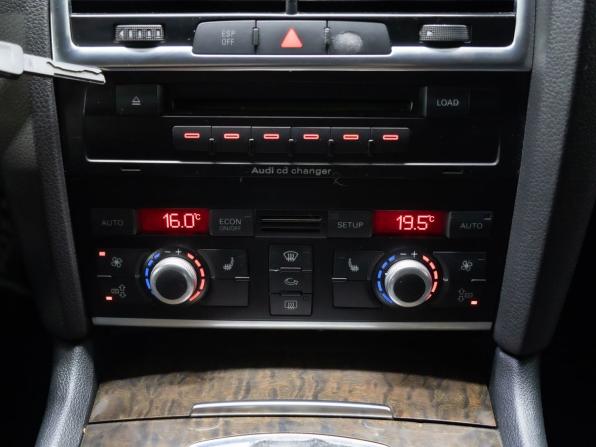 Audi Q7 I (4L) с пробегом 2007 года, цена 1 100 000 рублей, 357342 км, внедорожник, Автокод Объявления