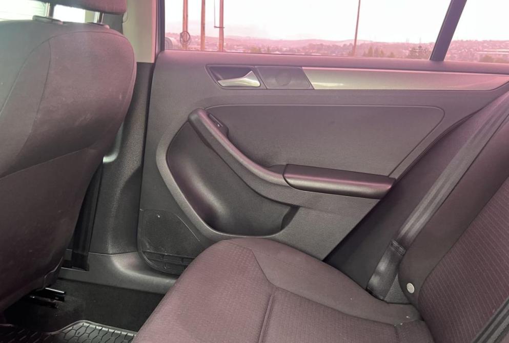 Volkswagen Jetta VI Красноярск  - изображение 20