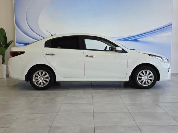 Kia Rio IV с пробегом 2018 года, цена 1 535 000 рублей, 49900 км, седан, Автокод Объявления