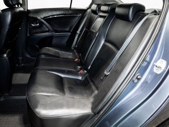 Toyota Avensis III с пробегом 2011 года, цена 1 025 000 рублей, 216500 км, седан, Автокод Объявления