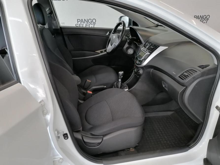 Hyundai Solaris I Курск  - изображение 15