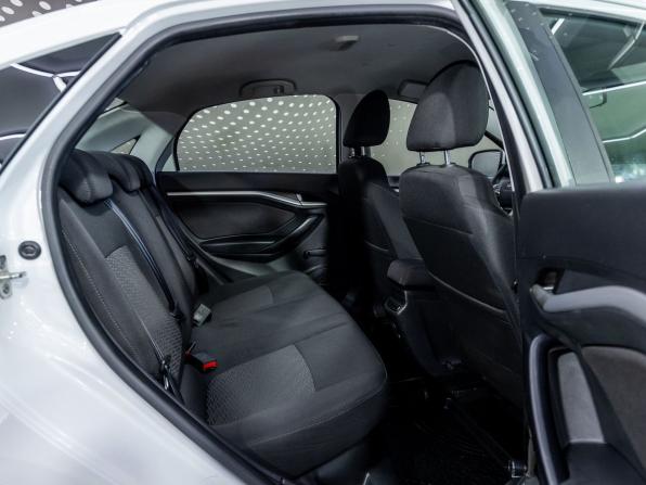 Lada (ВАЗ) Vesta I с пробегом 2019 года, цена 896 000 рублей, 125000 км, седан, Автокод Объявления
