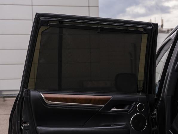 Lexus LX III Рестайлинг 2 с пробегом 2017 года, цена 5 869 000 рублей, 180000 км, внедорожник, Автокод Объявления