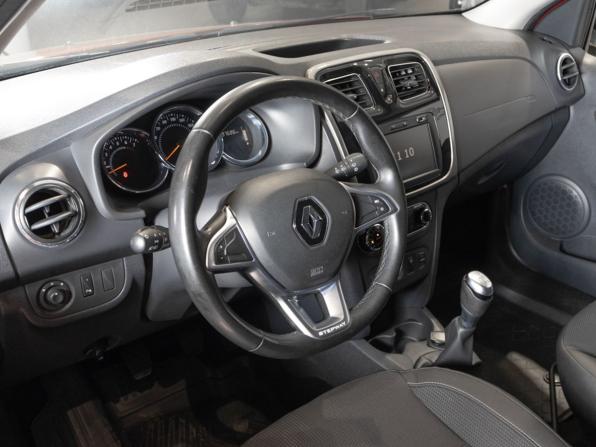 Renault Sandero II Рестайлинг с пробегом 2021 года, цена 1 330 200 рублей, 97000 км, хэтчбек, Автокод Объявления