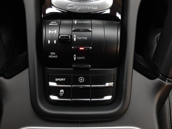 Porsche Cayenne II (958) с пробегом 2014 года, цена 2 890 000 рублей, 176928 км, внедорожник, Автокод Объявления
