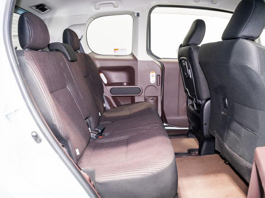 Toyota Porte II Чита  - изображение 5