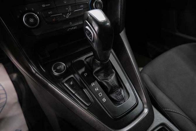 Ford Focus III Рестайлинг с пробегом 2018 года, цена 899 000 рублей, 168000 км, хэтчбек, Автокод Объявления
