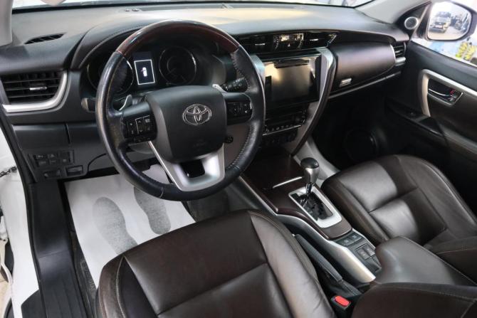 Toyota Fortuner II с пробегом 2019 года, цена 4 299 000 рублей, 80000 км, внедорожник, Автокод Объявления