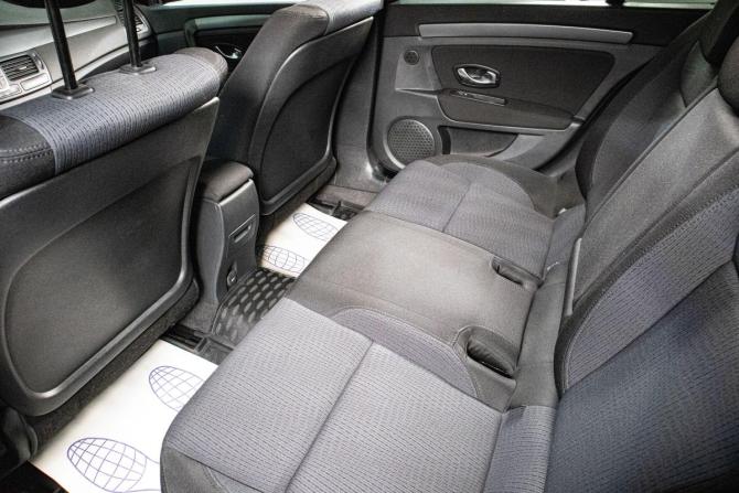 Renault Laguna III с пробегом 2008 года, цена 659 000 рублей, 120715 км, лифтбек, Автокод Объявления