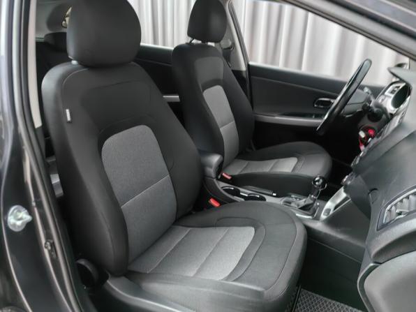 Kia Ceed II Рестайлинг с пробегом 2018 года, цена 1 278 000 рублей, 128000 км, хэтчбек, Автокод Объявления