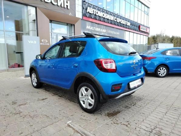 Renault Sandero II с пробегом 2017 года, цена 828 000 рублей, 158406 км, хэтчбек, Автокод Объявления