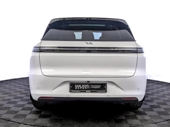 Li Auto (Lixiang) L6 с пробегом 2024 года, цена 5 850 000 рублей, 25555 км, внедорожник, Автокод Объявления