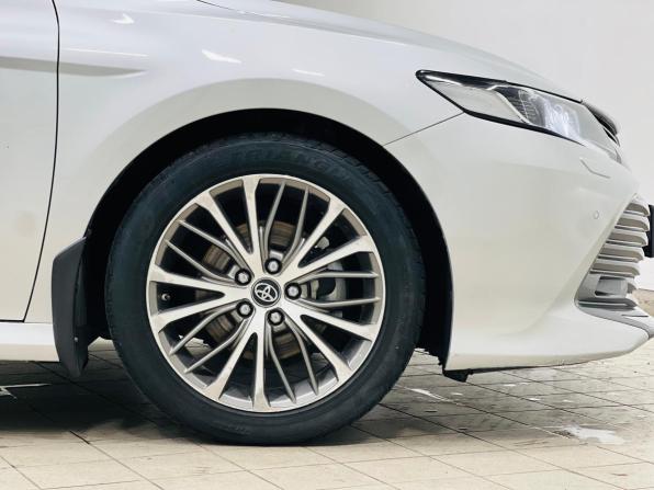 Toyota Camry VIII (XV70) с пробегом 2019 года, цена 2 590 000 рублей, 130776 км, универсал, Автокод Объявления