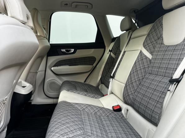 Volvo XC60 II с пробегом 2021 года, цена 4 200 000 рублей, 96813 км, внедорожник, Автокод Объявления