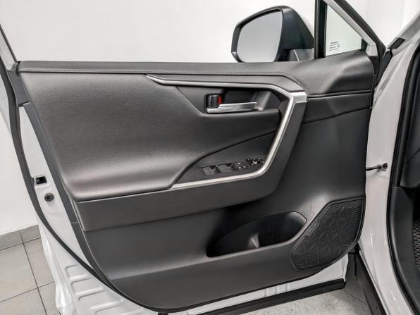 Toyota RAV4 V (XA50) с пробегом 2019 года, цена 3 045 000 рублей, 118733 км, внедорожник, Автокод Объявления