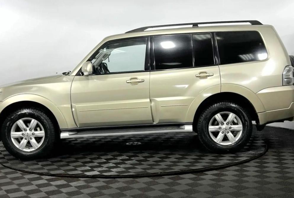 Mitsubishi Pajero IV Рестайлинг 1 Нижний Новгород  - изображение 9