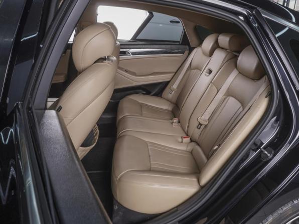 Hyundai Genesis II с пробегом 2014 года, цена 1 690 000 рублей, 257085 км, седан, Автокод Объявления