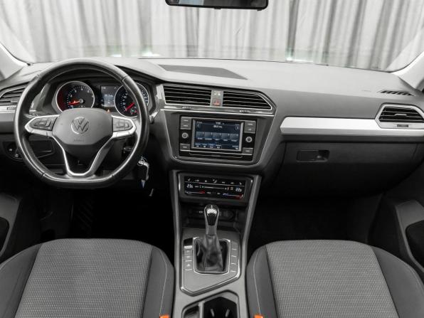 Volkswagen Tiguan II Рестайлинг с пробегом 2021 года, цена 1 990 000 рублей, 154877 км, внедорожник, Автокод Объявления