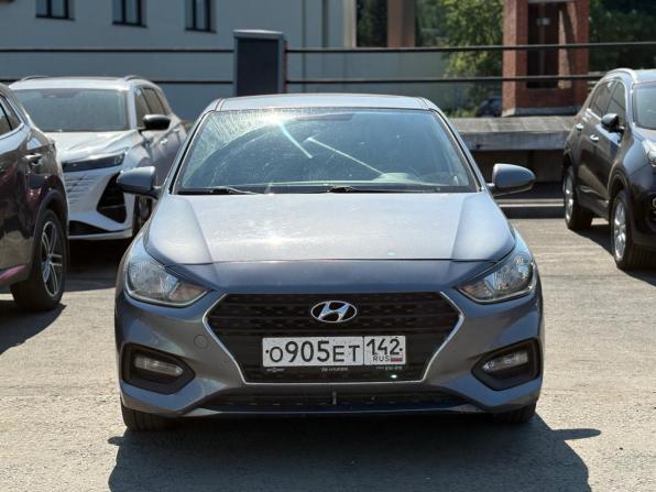 Hyundai Solaris II с пробегом 2017 года, цена 949 000 рублей, 186000 км, седан, Автокод Объявления