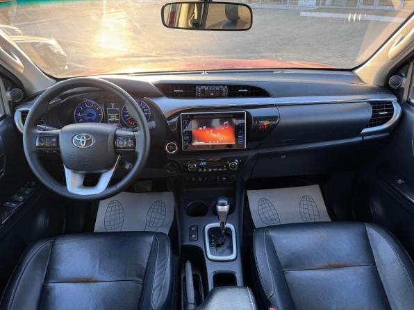Toyota Hilux VIII с пробегом 2015 года, цена 2 730 000 рублей, 168000 км, пикап, Автокод Объявления