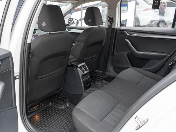 Skoda Octavia III (A7) Рестайлинг с пробегом 2019 года, цена 1 980 000 рублей, 162885 км, лифтбек, Автокод Объявления