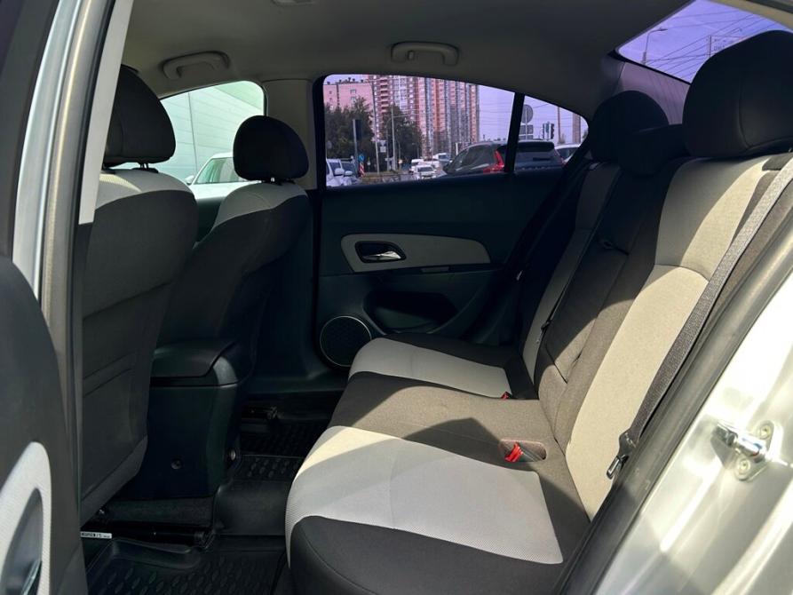Chevrolet Cruze I Рестайлинг Санкт-Петербург  - изображение 10