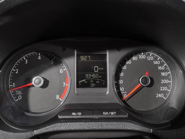 Volkswagen Polo V Рестайлинг с пробегом 2018 года, цена 1 198 000 рублей, 93482 км, седан, Автокод Объявления